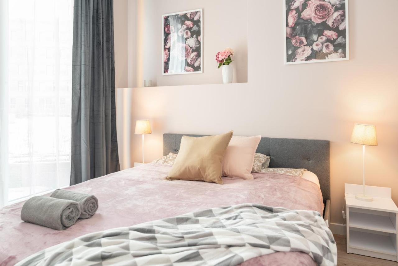 Superapart Aignera Apt 4, Family Friendly Oasis Varsovia Exterior foto