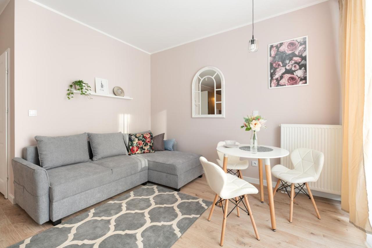 Superapart Aignera Apt 4, Family Friendly Oasis Varsovia Exterior foto